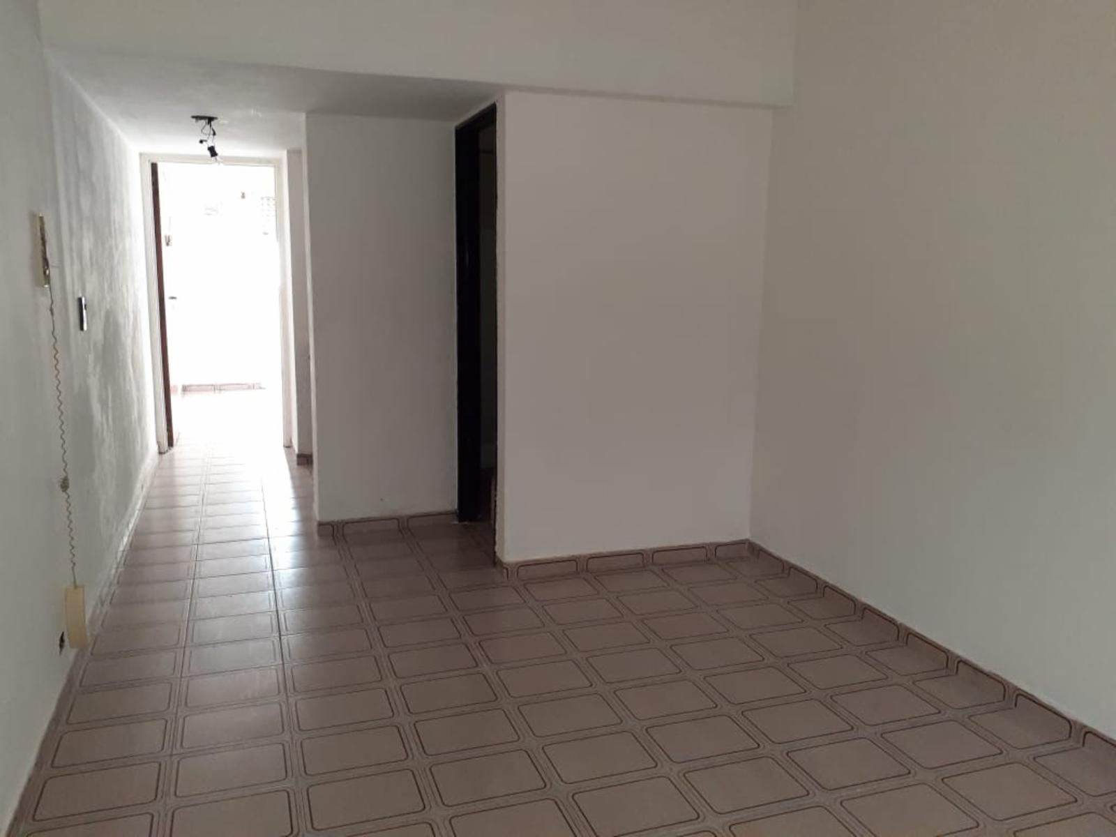 Sarmiento 946 · Morón — foto 6