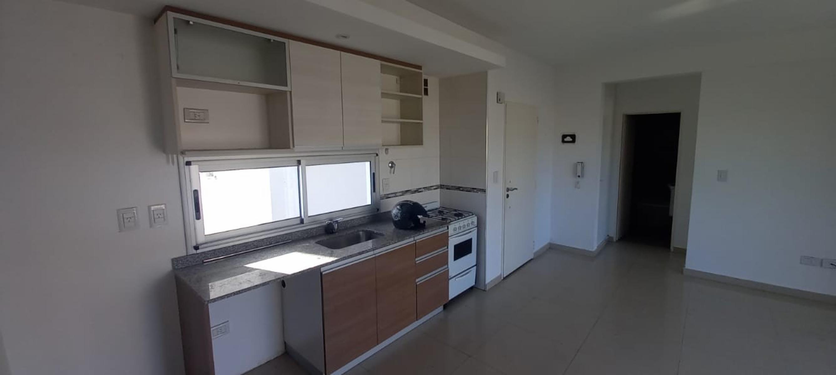 VICENTE LOPEZ 468 · Quilmes — foto 6