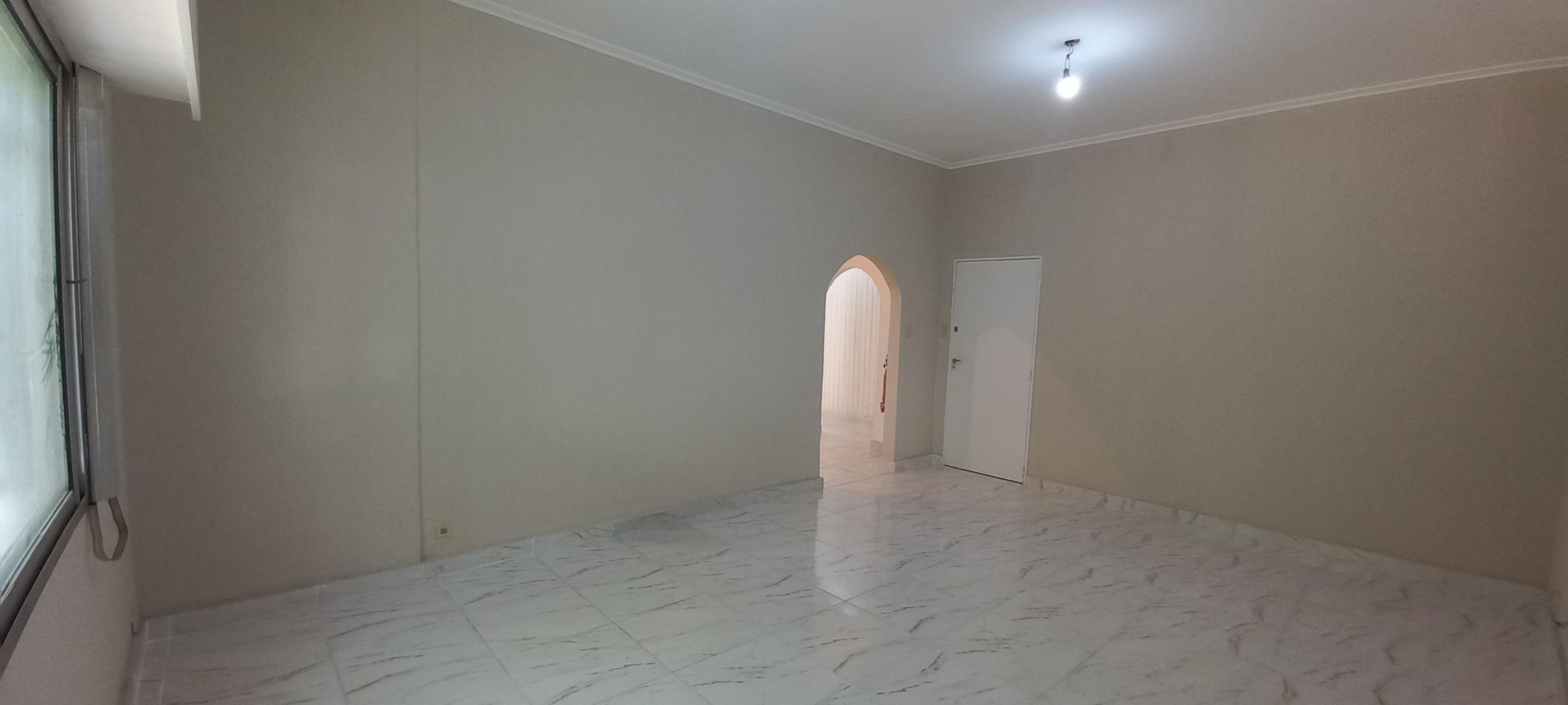 LLAVALLOL 591 · Lanús — foto 4