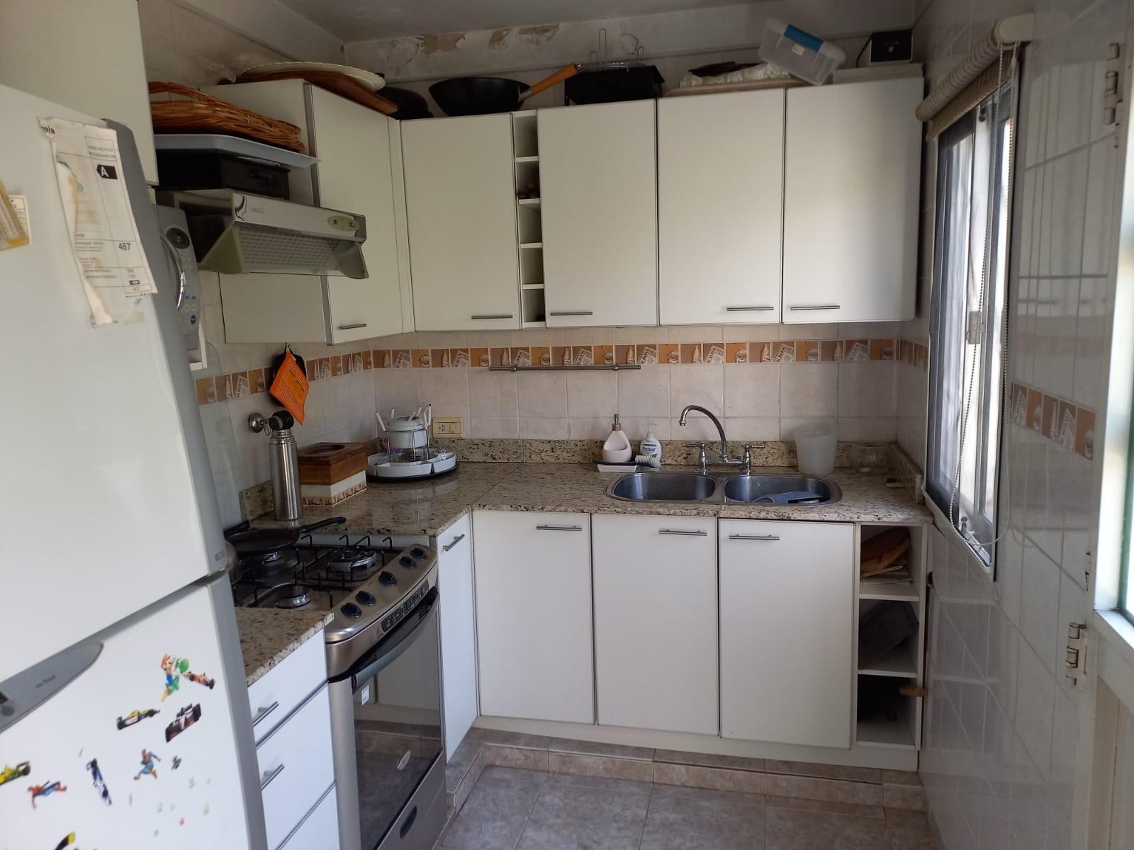 ANGELA DORREGO 2400 · Morón — foto 13