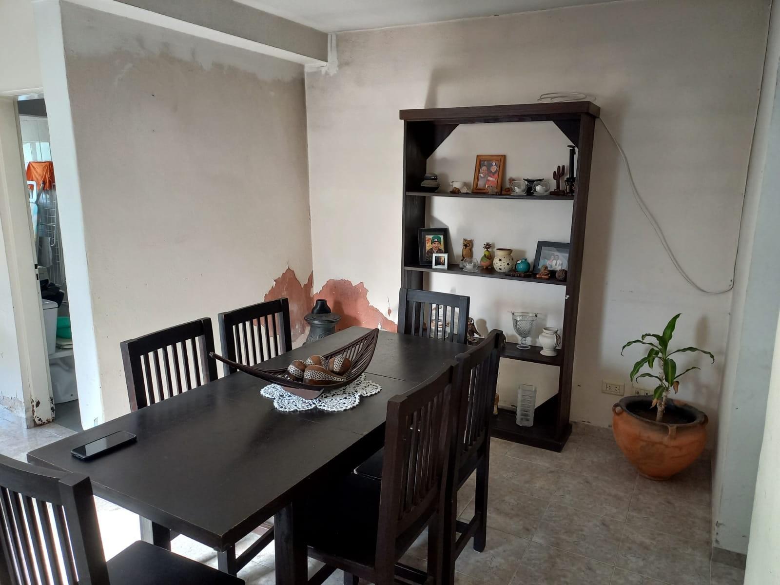 ANGELA DORREGO 2400 · Morón — foto 16