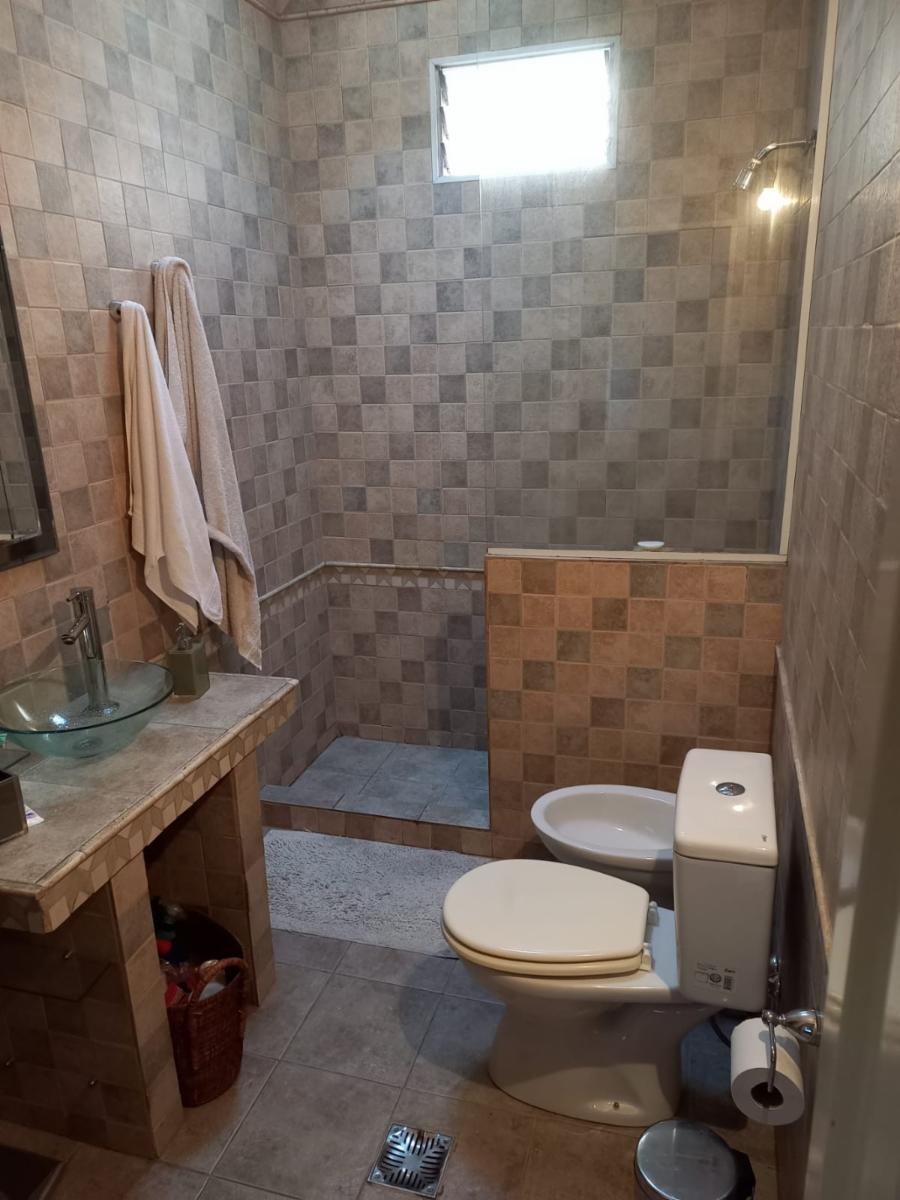 ANGELA DORREGO 2400 · Morón — foto 19