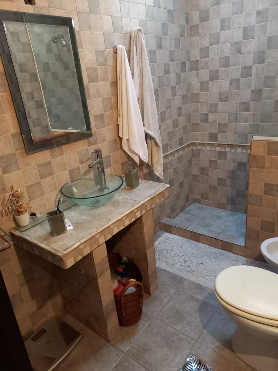 ANGELA DORREGO 2400 · Morón — foto 24