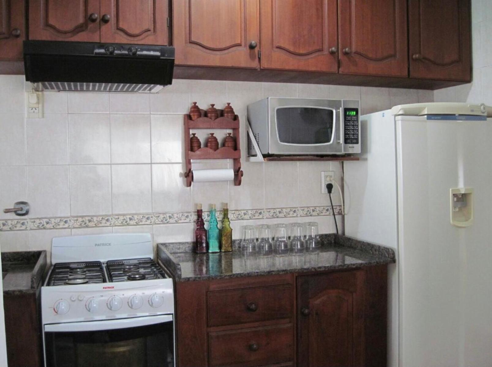 PEDRO BALLESTER  1600 · Escobar — foto 3