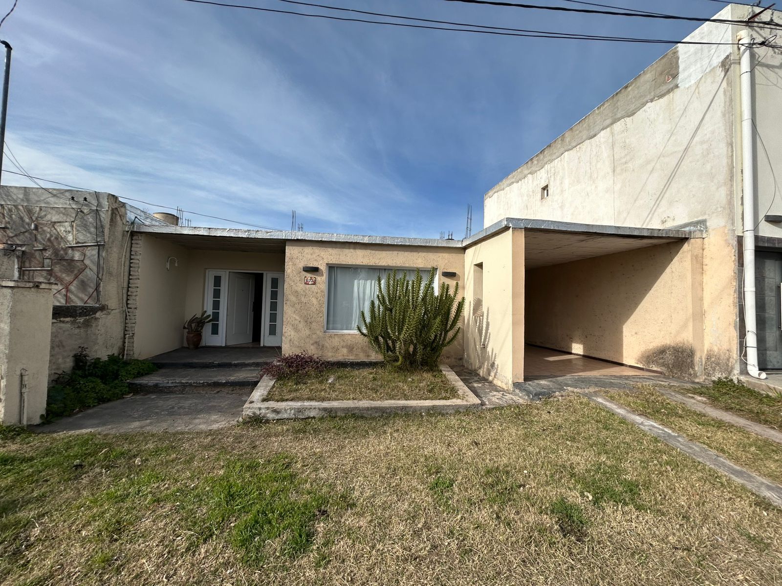 EXCELENTE CASA EN VENTA EN SANTA CATALINA HOLMBERG
