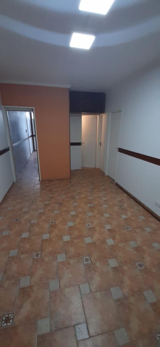 Los Pinos Casa 4 · Hurlingham — foto 5