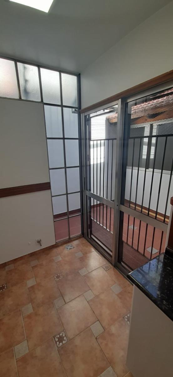 Los Pinos Casa 4 · Hurlingham — foto 9