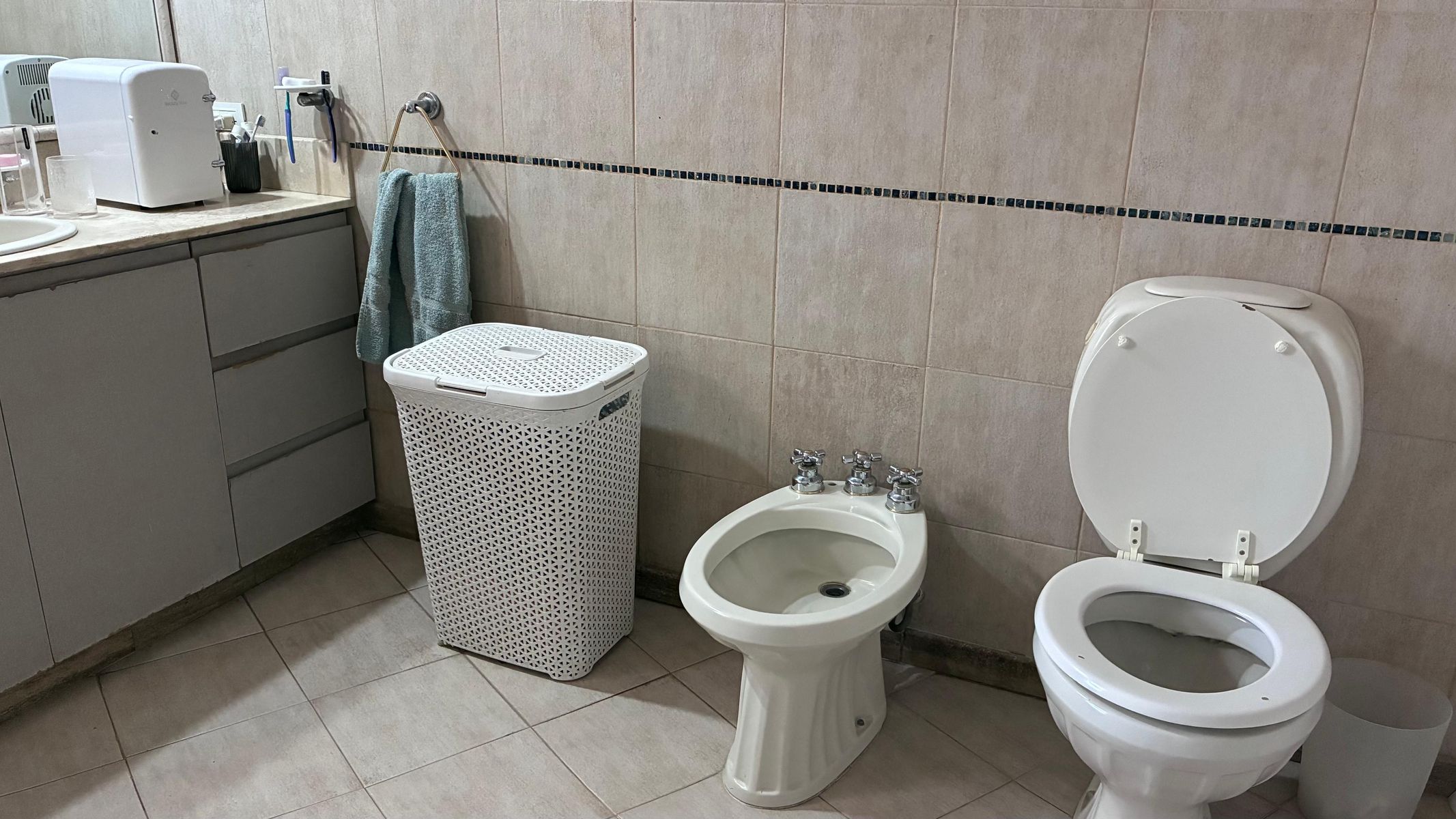 EN VENTA CASA DE 4 DORMITORIOS CON PILETA EN YERBA BUENA · Yerba Buena — foto 13