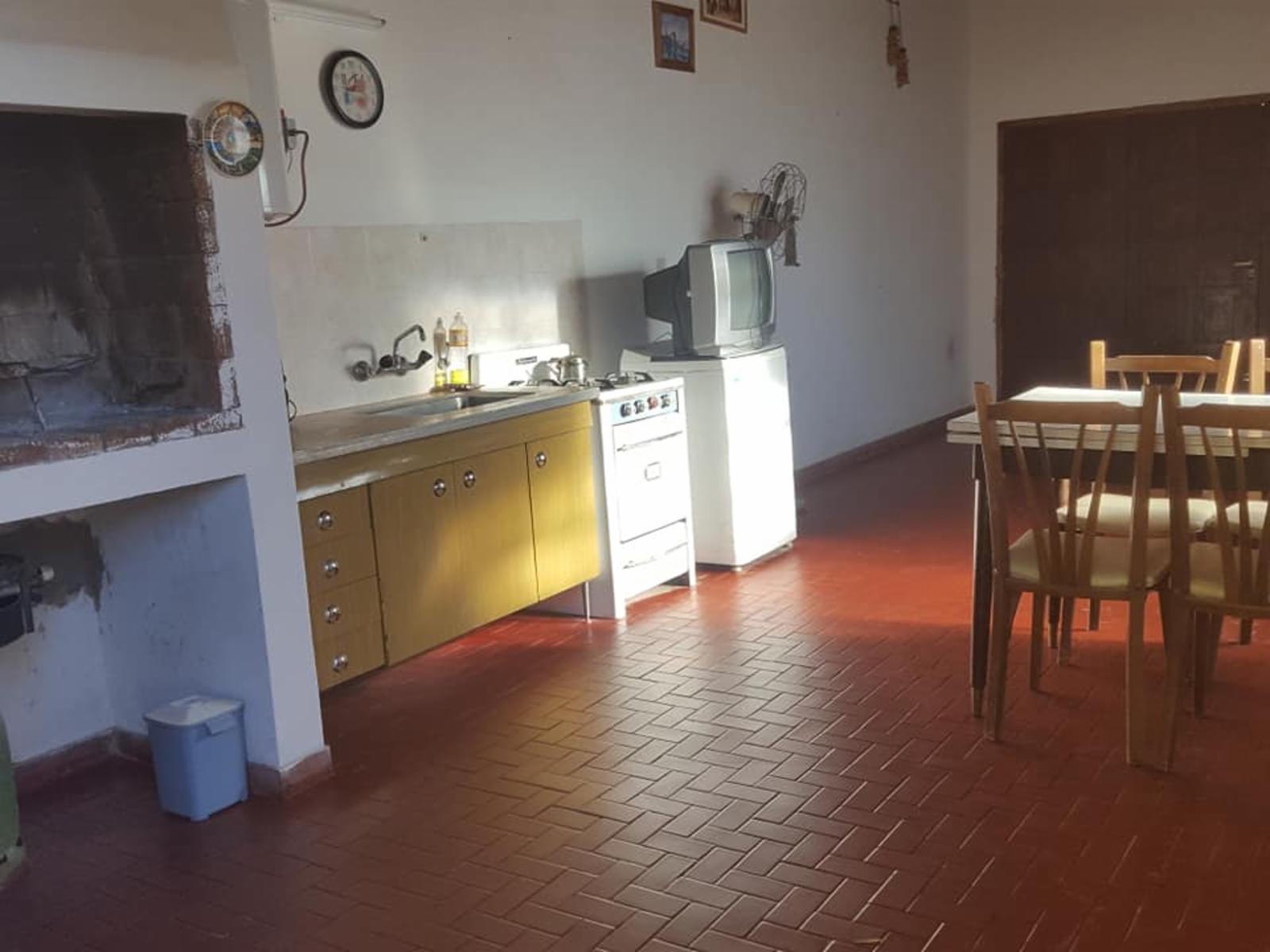 Luinda Sutton 471 · Monte Hermoso — foto 3