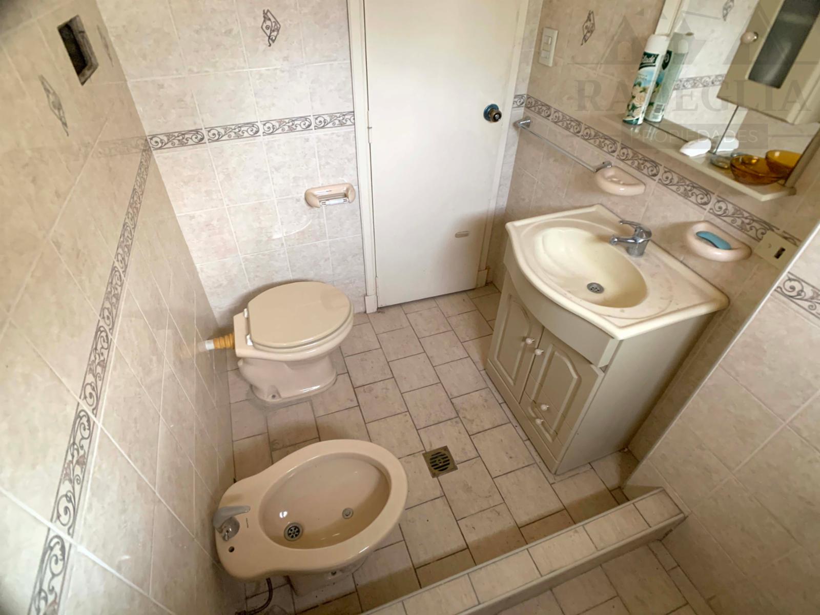Carlos Diehl 2050 - Longchamps · Almirante Brown — foto 8