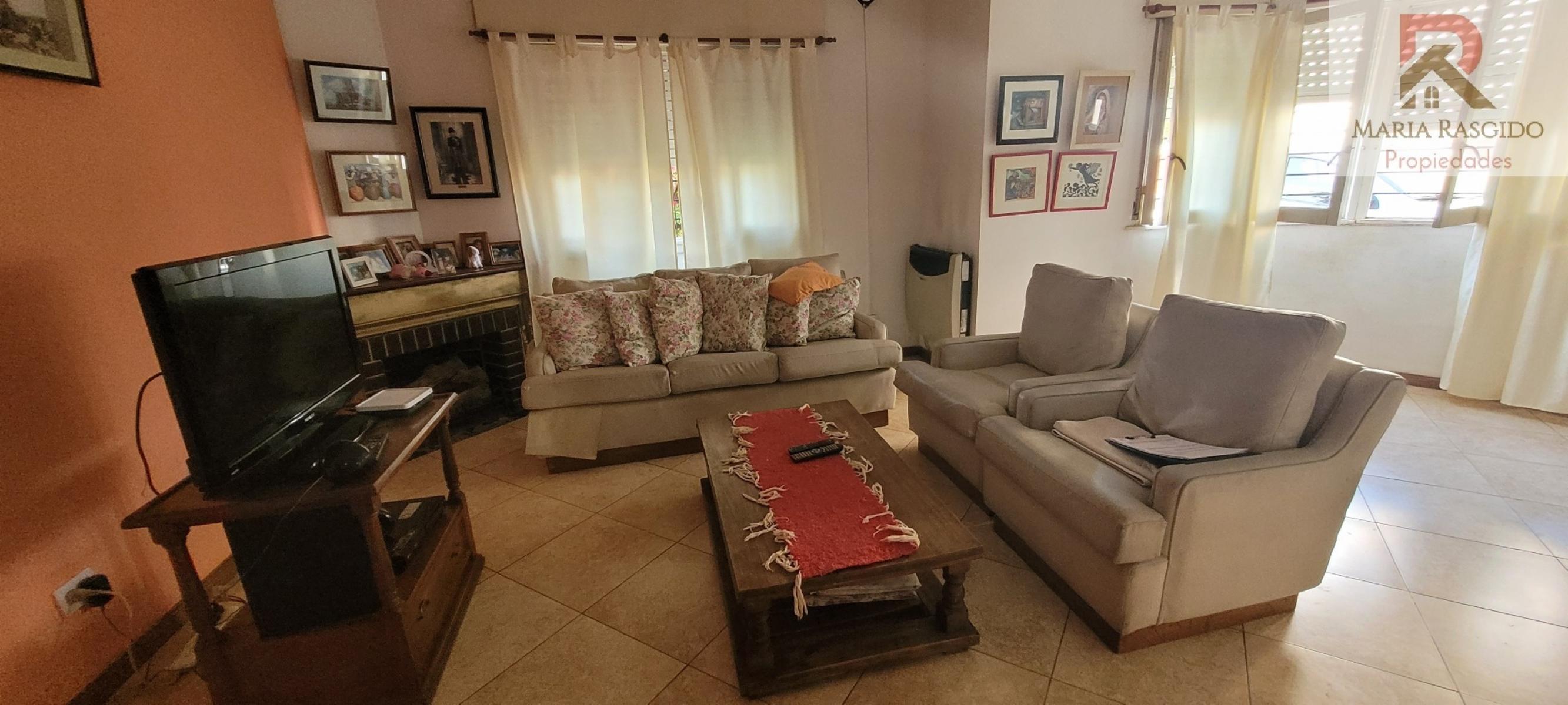 Ventura Bustos al 2300 · Morón — foto 3