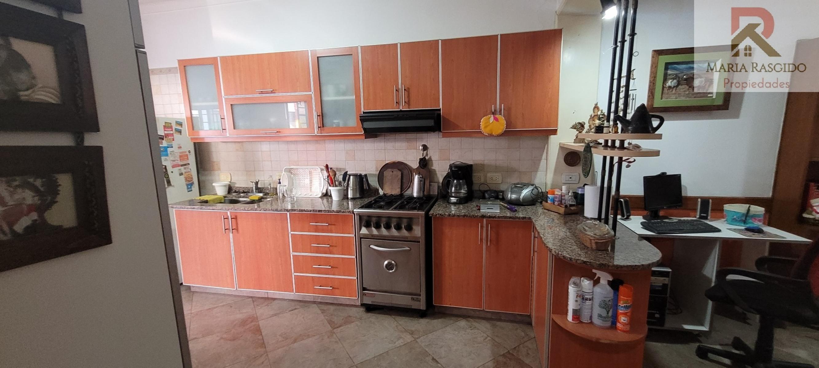 Ventura Bustos al 2300 · Morón — foto 8