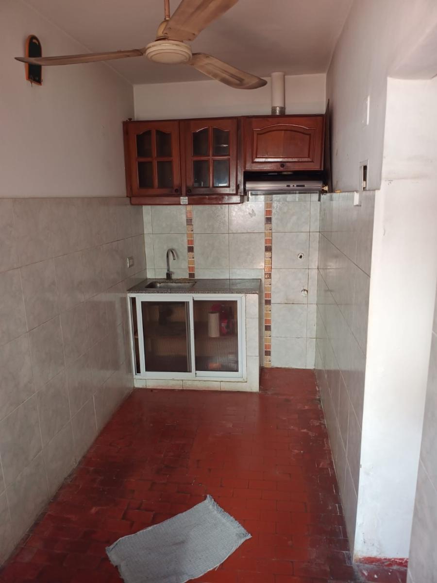 PEGUY 1167 · Morón — foto 12