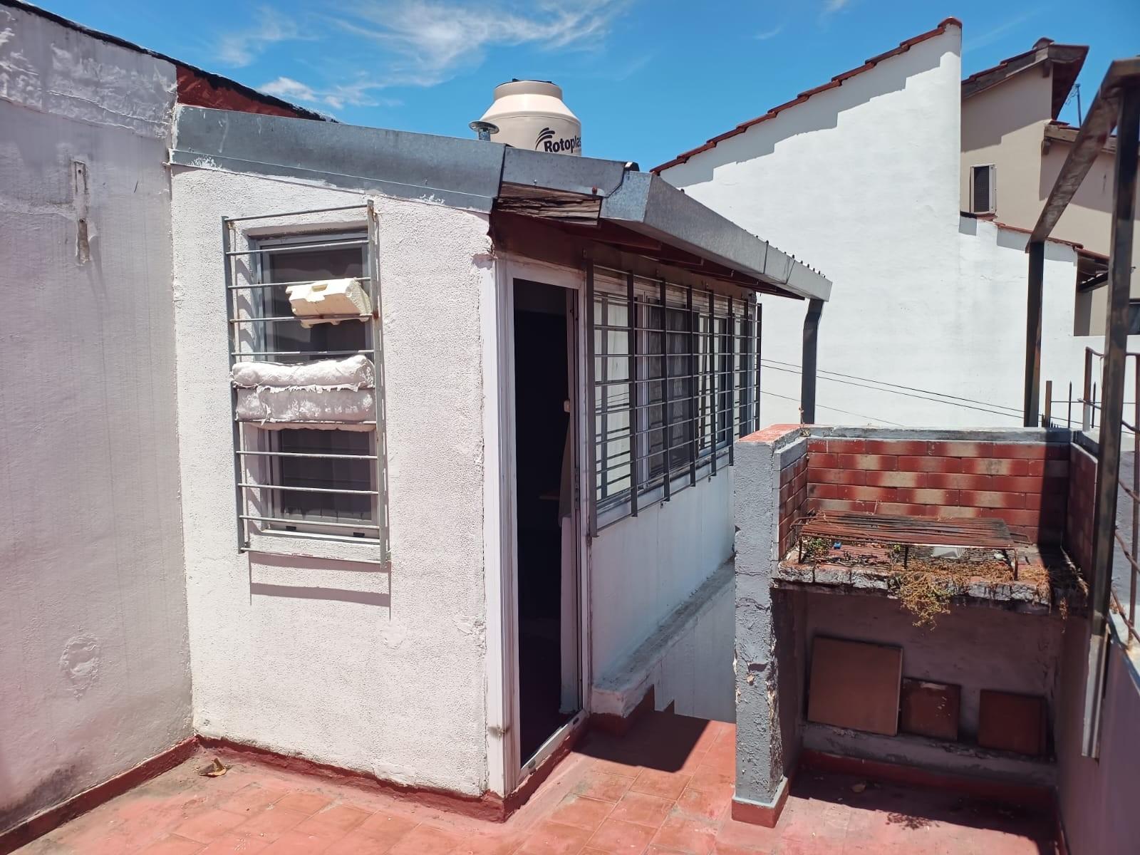 PEGUY 1167 · Morón — foto 9