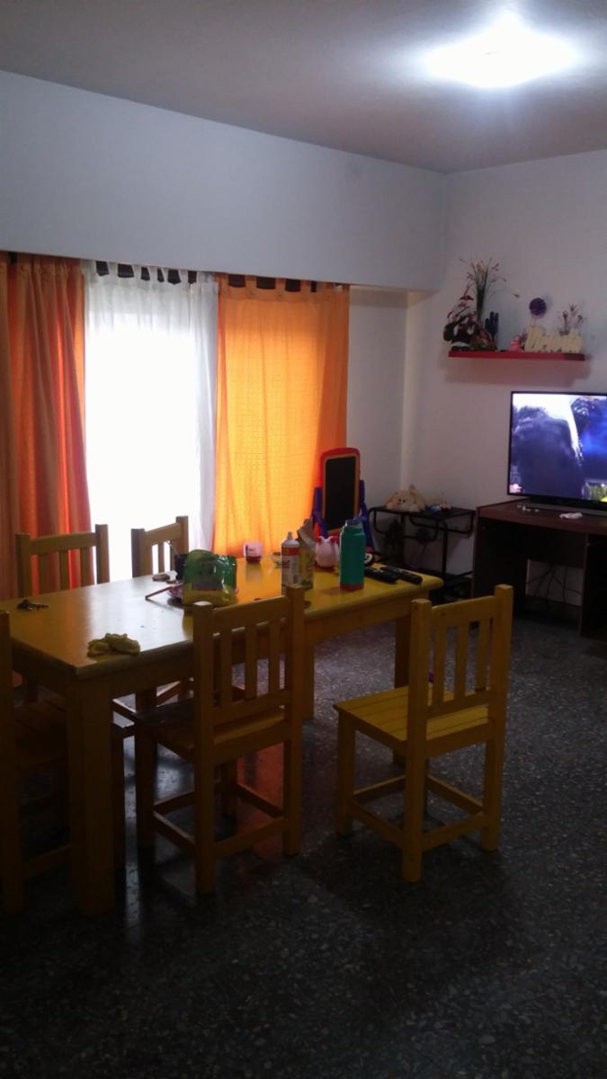 San Antonio de Areco 915 · Morón — foto 5
