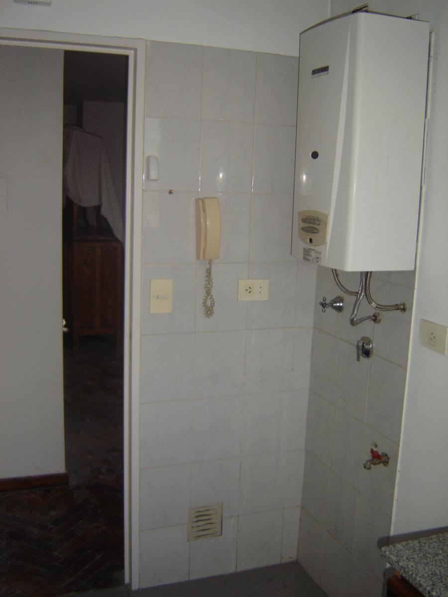25 DE MAYO 275  SEMIPISO CON COCHERA EXCELENTE UBICACION APTO CREDITO · Lomas De Zamora — foto 7