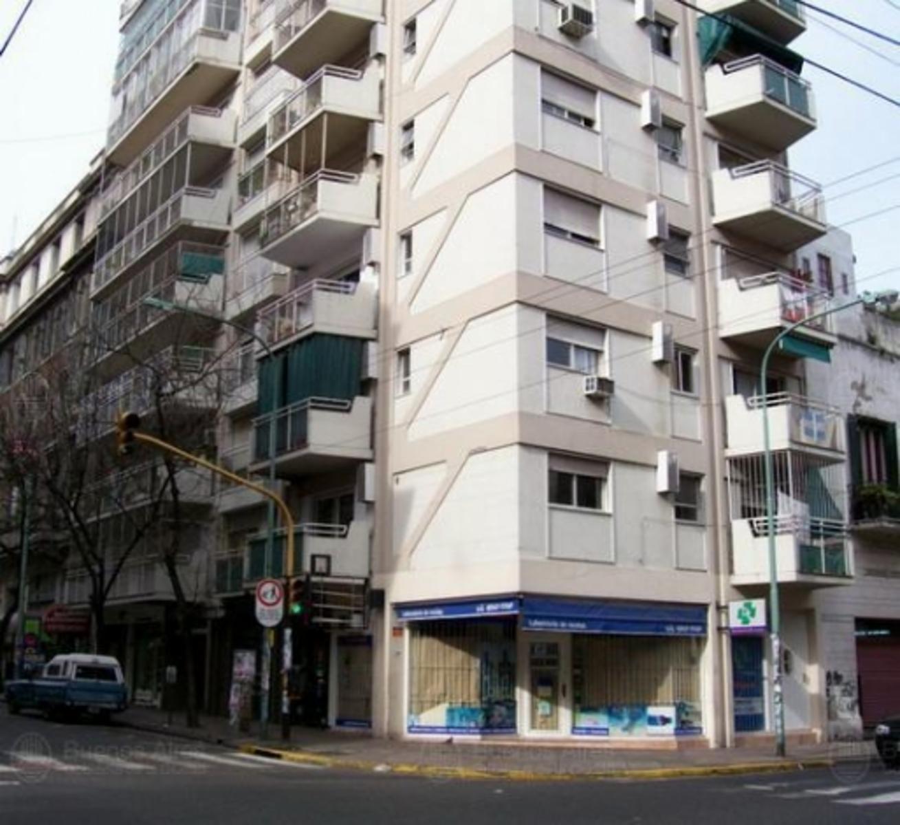 Alquiler Local  Alsina 2500  Balvanera Capital Federal  $ 18.000