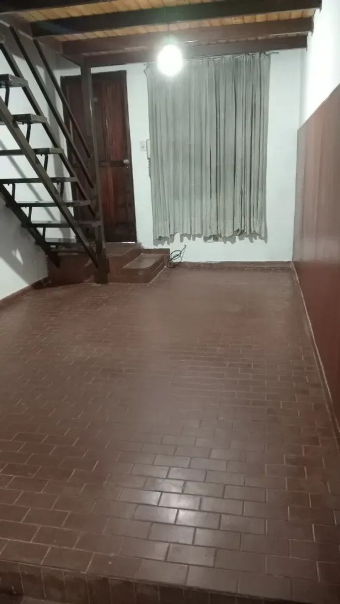 MENDOZA 1407 · La Matanza — foto 12