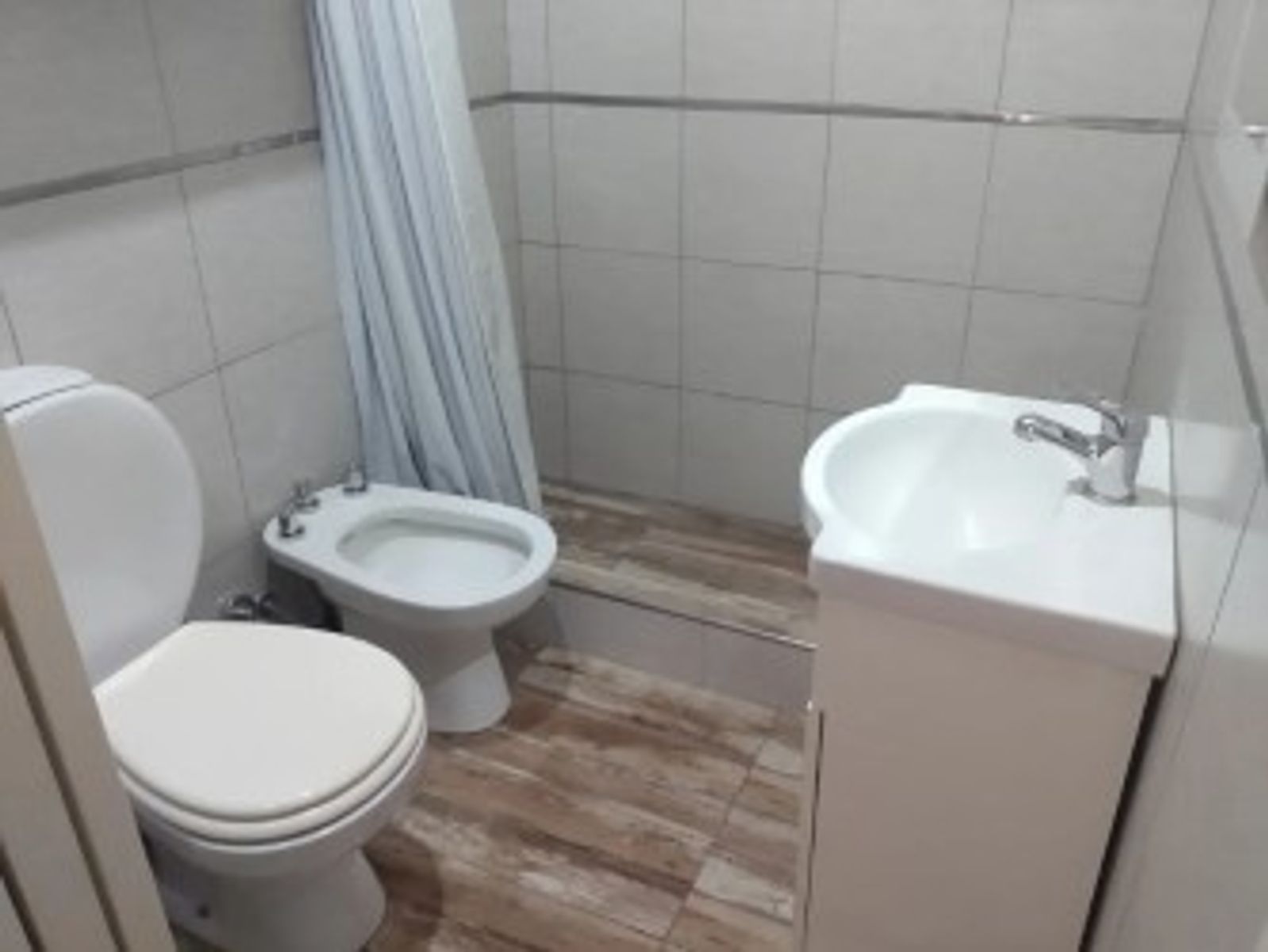 PRES.ALESSANDRI 700 · Morón — foto 16