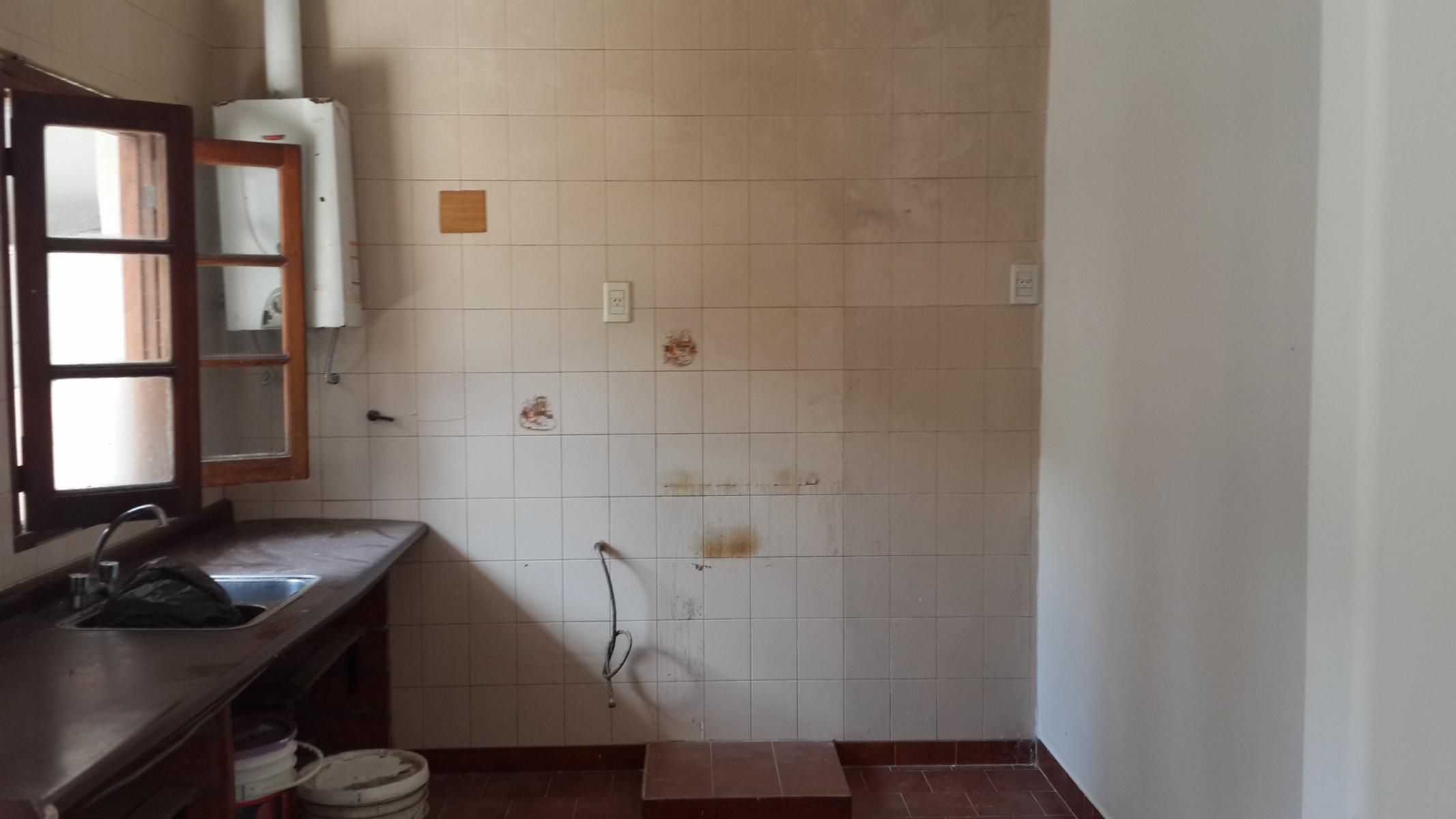SANTIAGO PLAUL 3374 · Lanús — foto 18