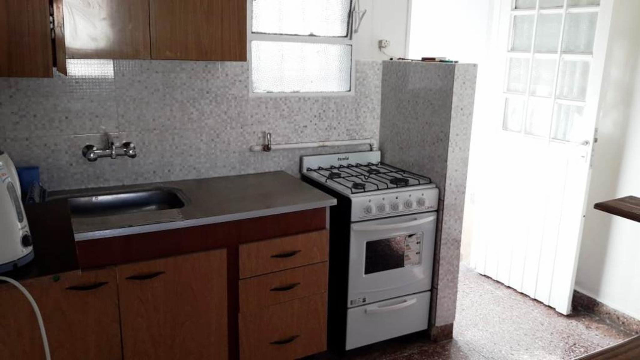 SAN ISIDRO 1290 · Lomas De Zamora — foto 14