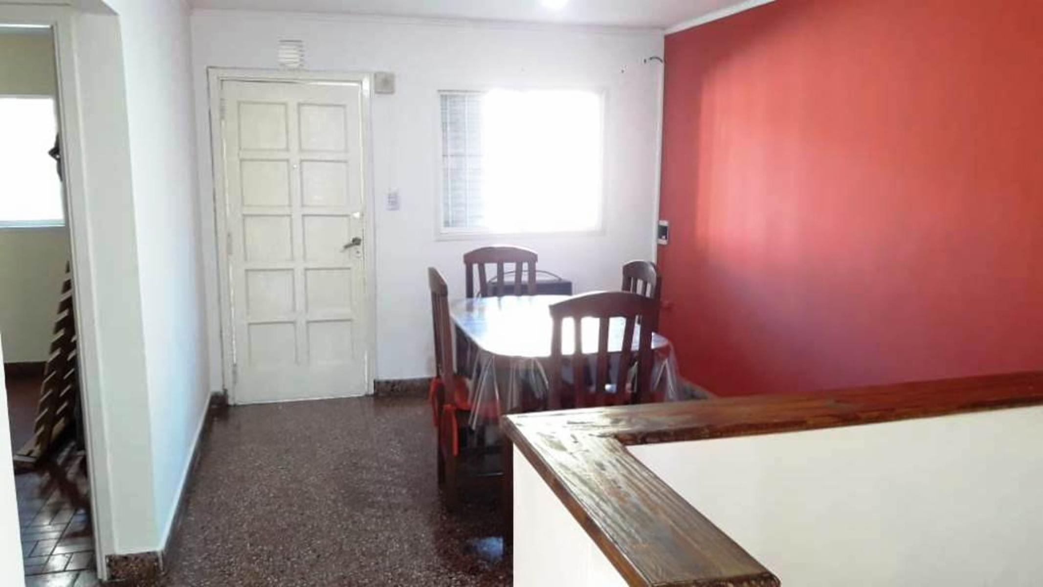 SAN ISIDRO 1290 · Lomas De Zamora — foto 3